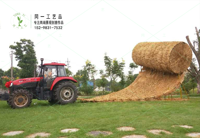 稻草工艺品草雕拖拉机