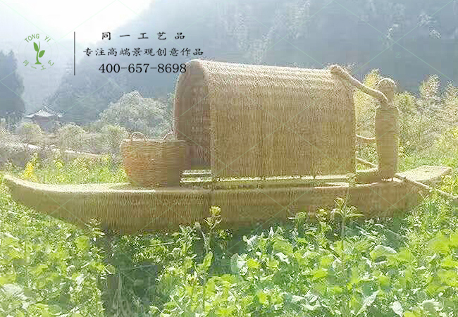 稻草工艺品船造型